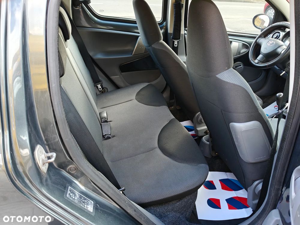 Toyota Aygo Cool - 11