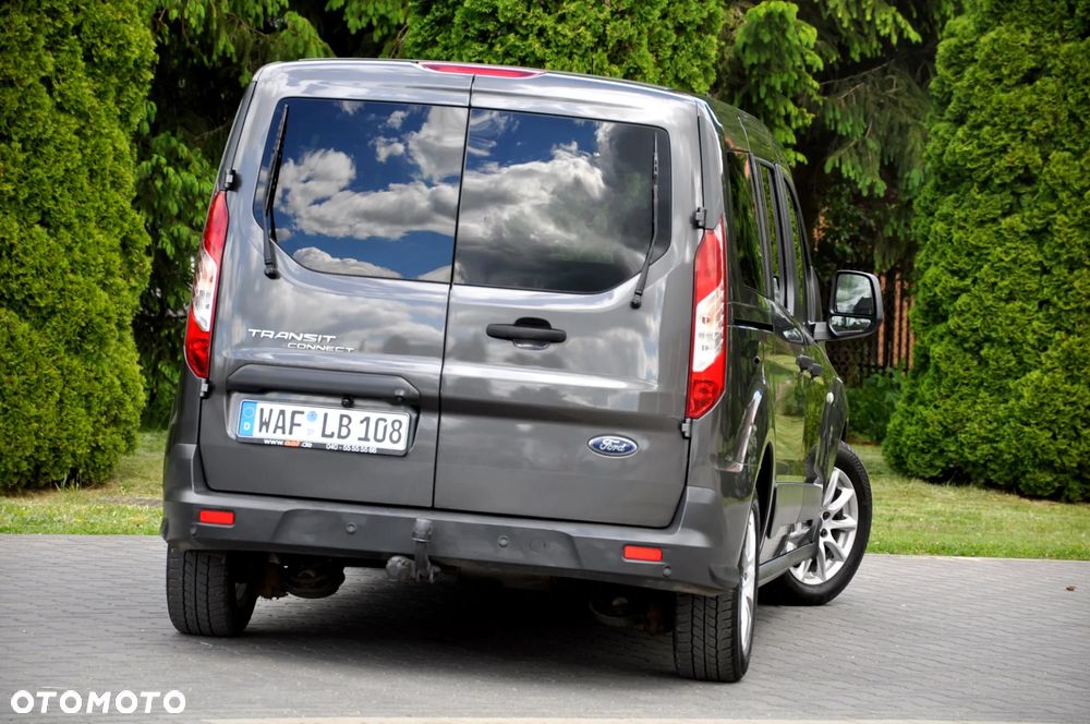 Ford Tourneo Connect Grand - 22
