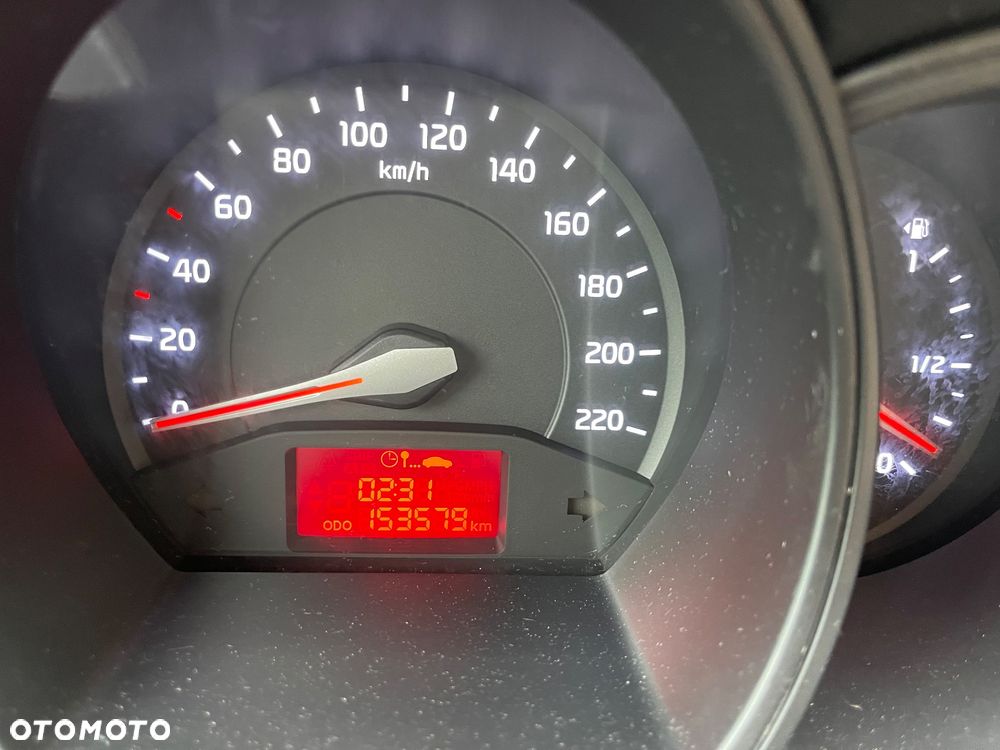 Kia Rio 1.2 Attract - 19