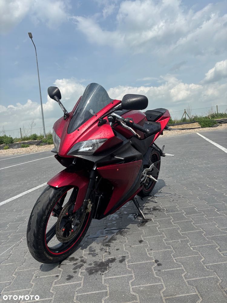 Yamaha YZF - 1