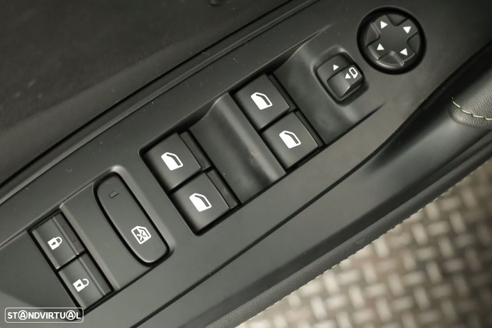 Peugeot 308 SW 1.2 PureTech GT EAT8 - 19