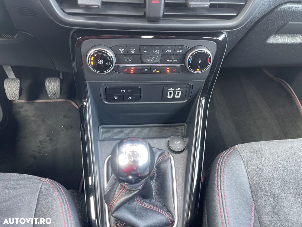 Ford EcoSport - 13