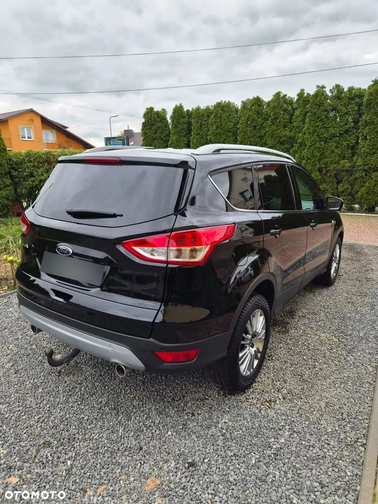 Ford Kuga 2.0 TDCi 2x4 Titanium - 2