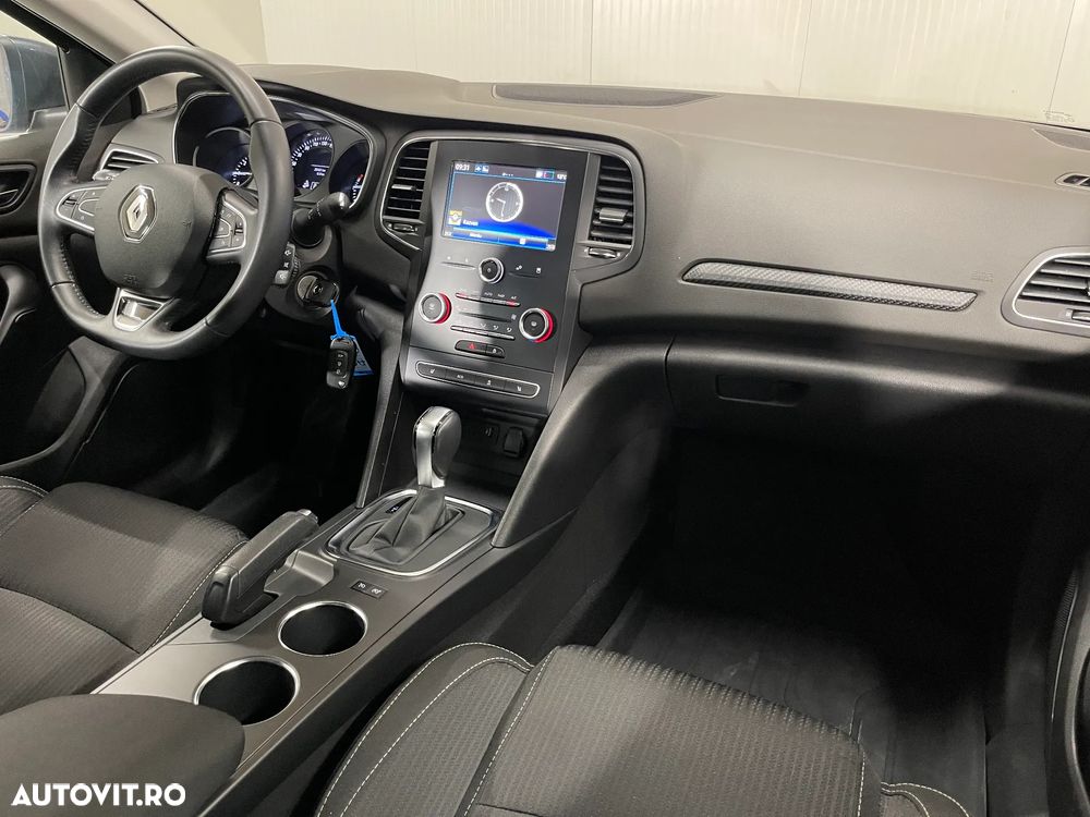 Renault Megane TCe EDC Zen - 8