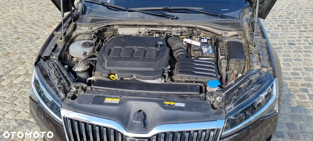 Skoda Superb 2.0 TDI SCR 4x4 L&K DSG - 23