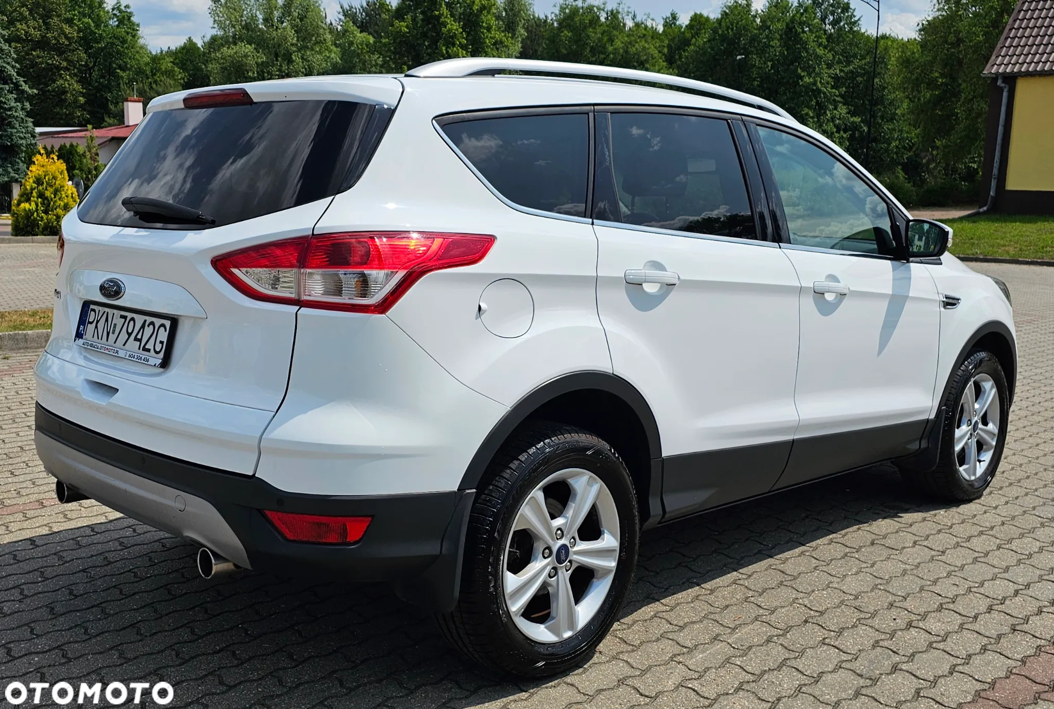 Ford Kuga 2.0 TDCi 2x4 SYNC - 6