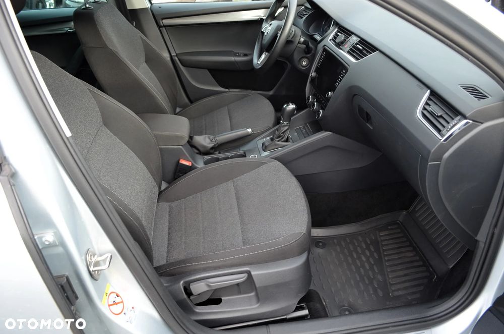 Skoda Octavia 1.6 TDI DSG Soleil - 19
