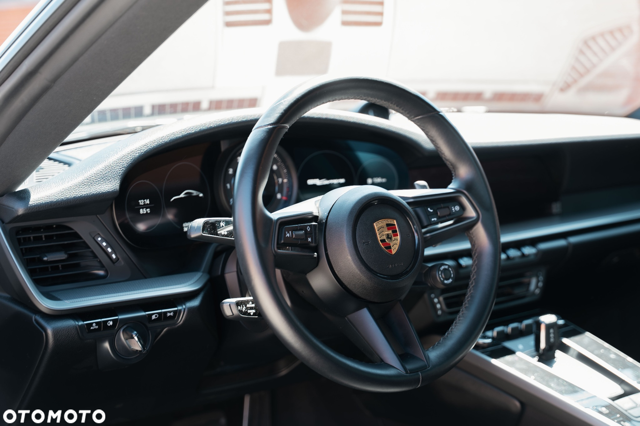 Porsche 911 Carrera - 18