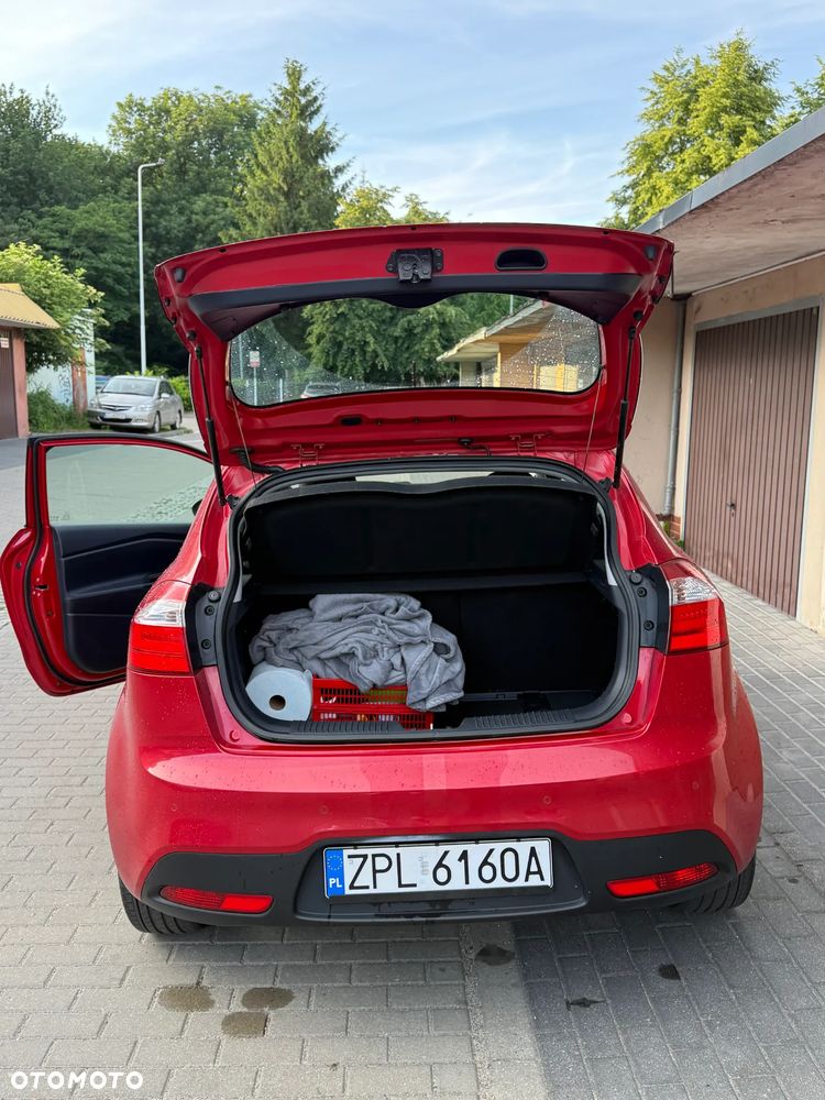 Kia Rio 1.4 Dream Team Edition - 5