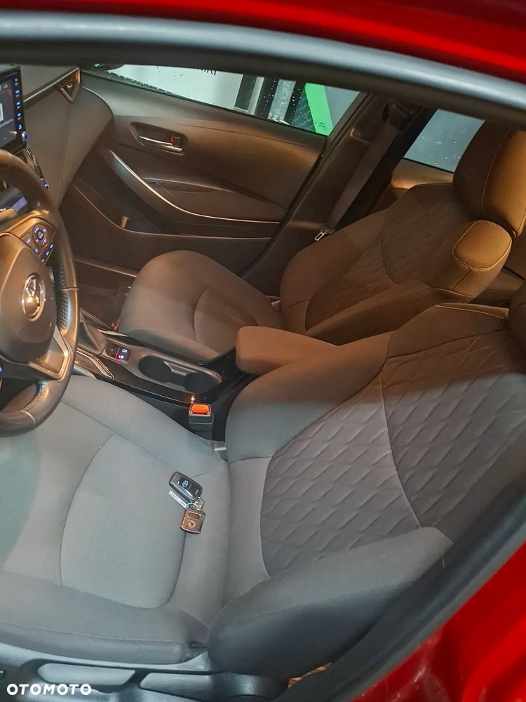 Toyota Corolla 1.8 Hybrid Comfort - 11