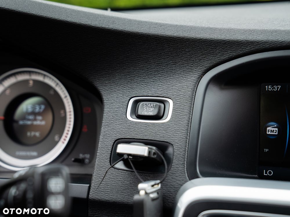 Volvo V60 D4 Business Edition - 35