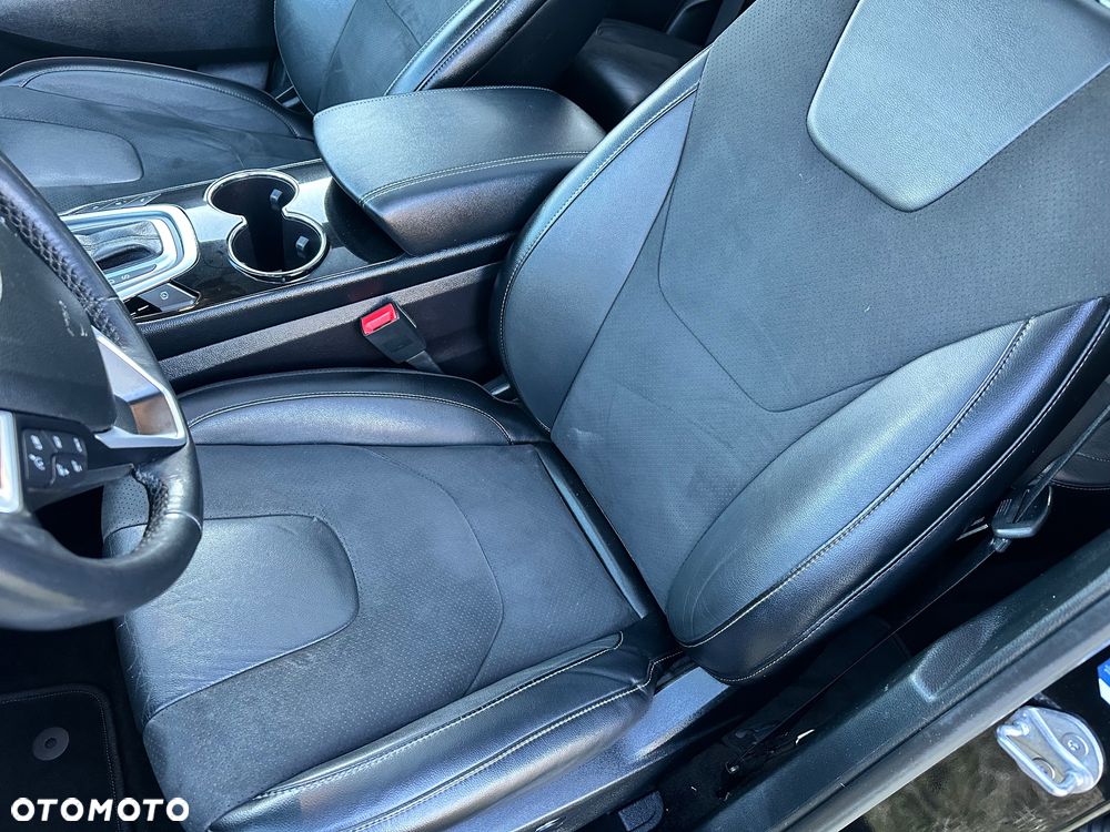 Ford Edge 2.0 TDCi Bi-Turbo 4x4 ST-LINE - 26