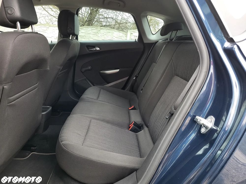 Opel Astra - 26