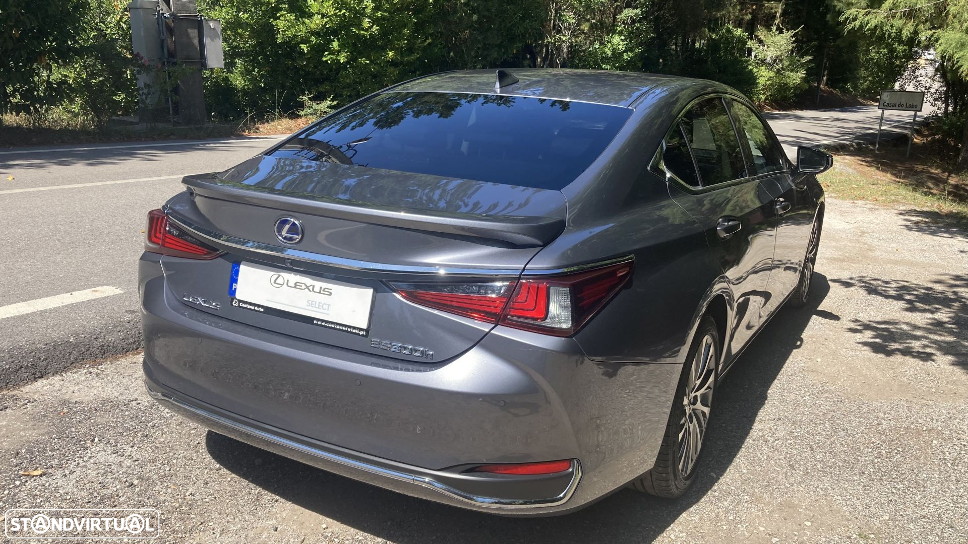 Lexus ES 300h Special Edition - 6