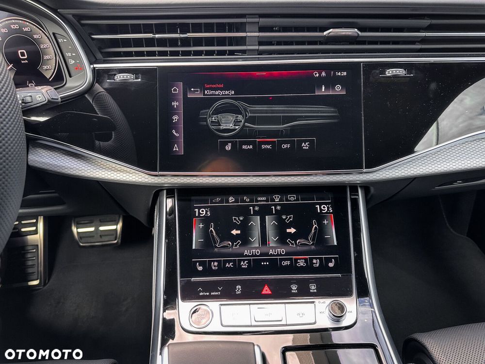 Audi Q8 - 35