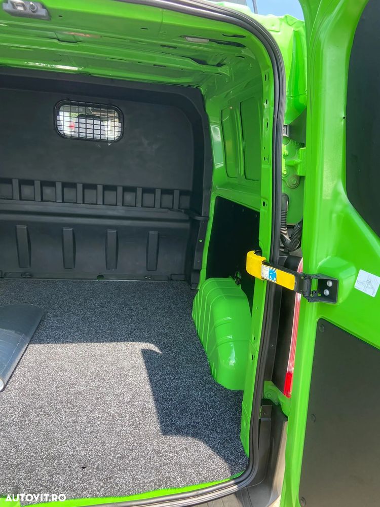 Ford Transit Custom - 12