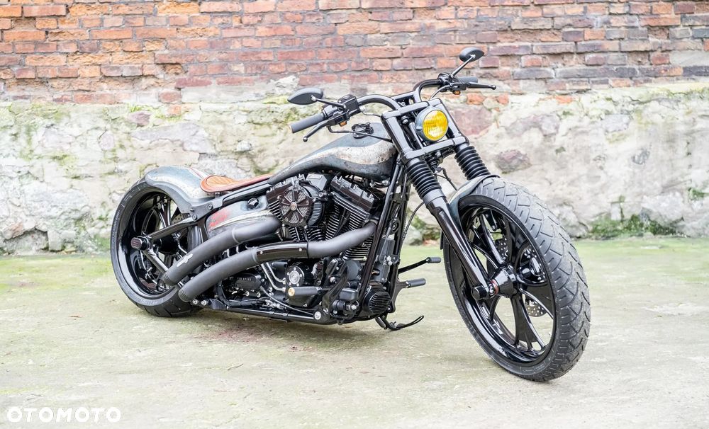 Harley-Davidson Softail Breakout - 10