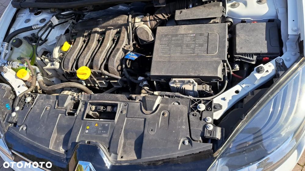 Renault Megane 1.6 16V 110 LIMITED - 12