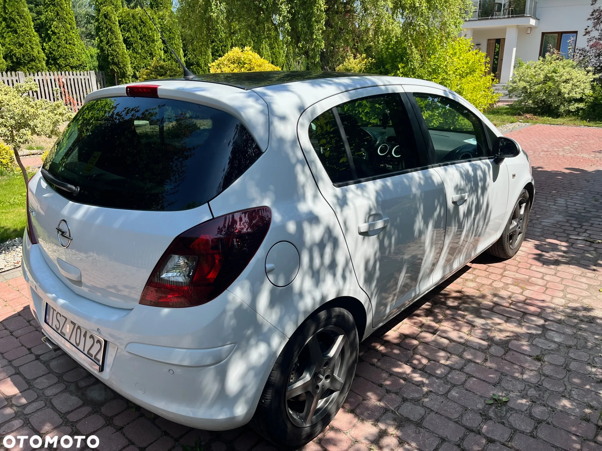 Opel Corsa 1.2 16V Enjoy - 9