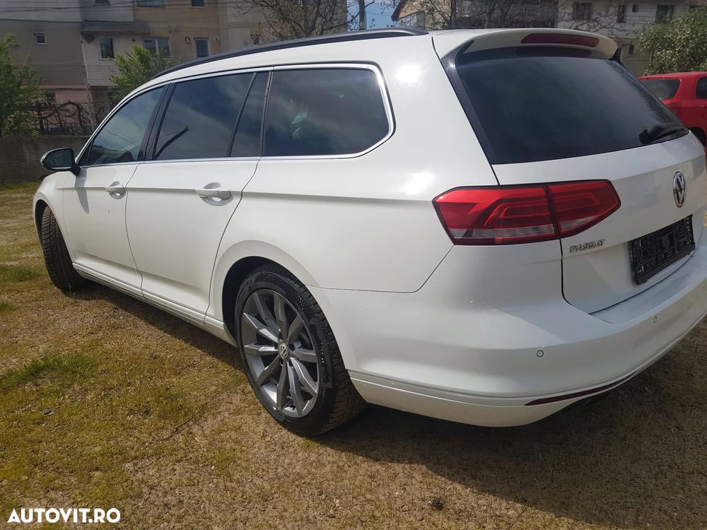Volkswagen Passat 2.0 TDI SCR DSG Elegance - 2
