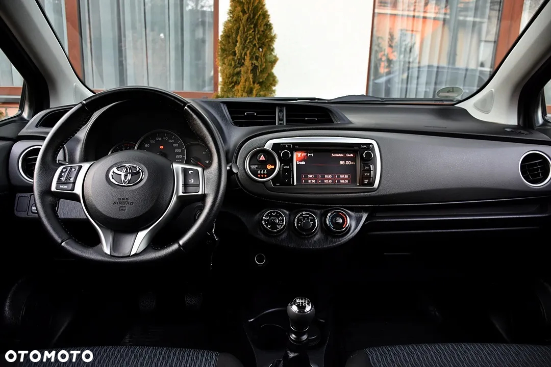 Toyota Yaris 1.33 Business Edition - 18