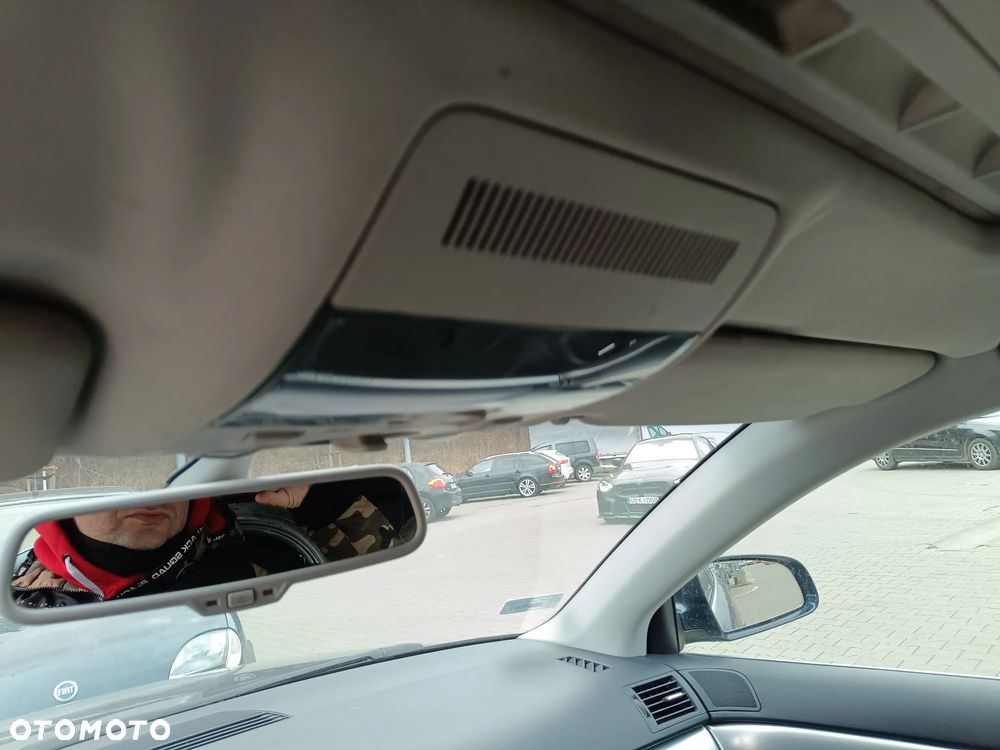 Audi A4 Limousine 1.8 T quattro - 15