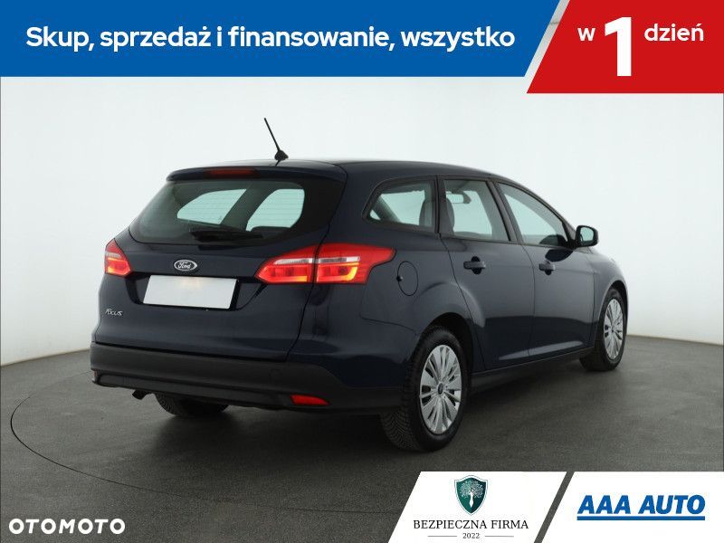 Ford Focus SW - 7