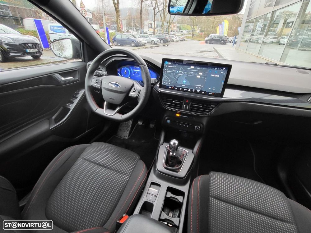 Ford Focus 1.0 EcoBoost MHEV ST-Line X - 6