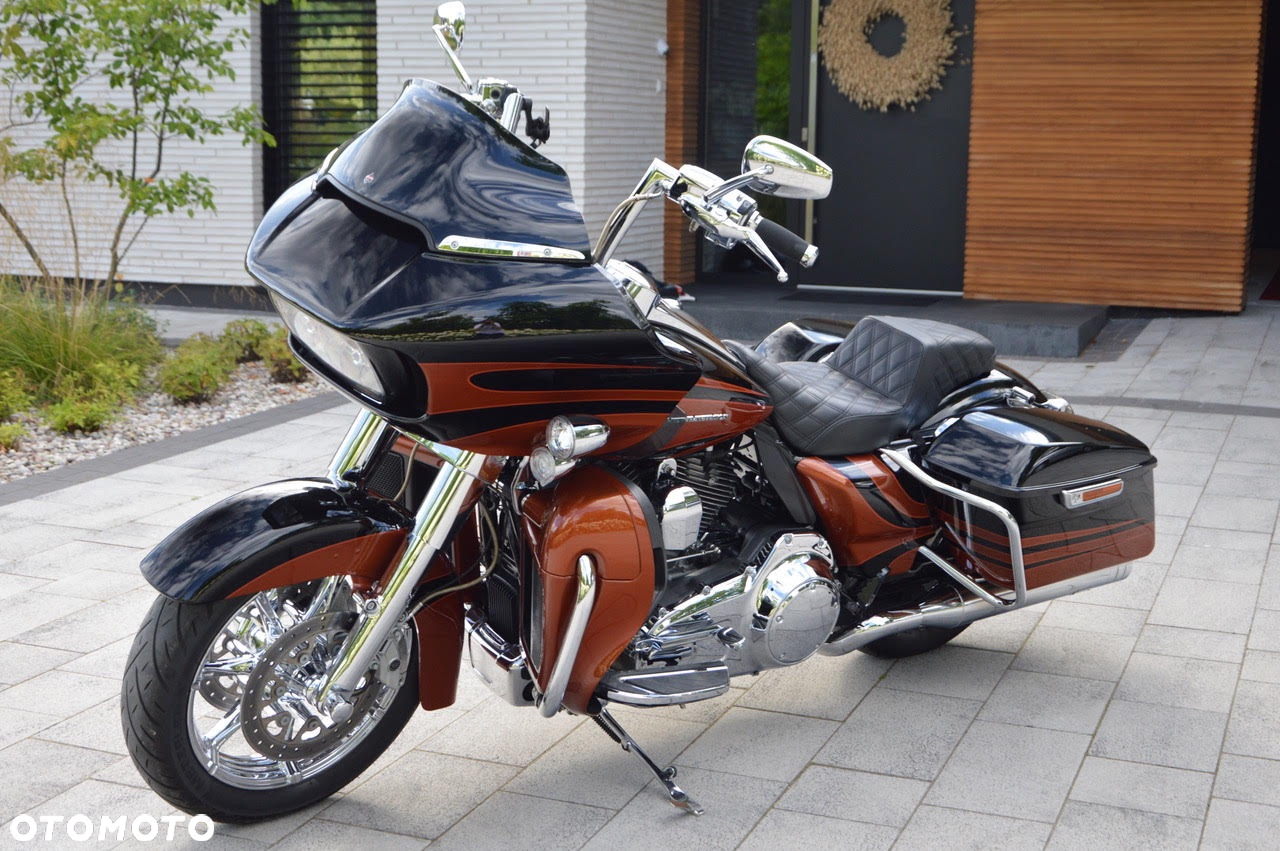 Harley-Davidson Touring Road Glide - 29