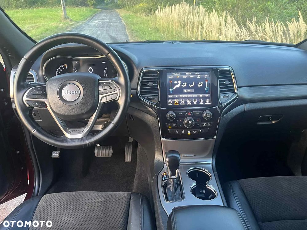 Jeep Grand Cherokee - 10