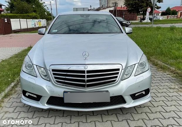 Mercedes-Benz Klasa E 220 CDI BlueEff Avantgarde - 9