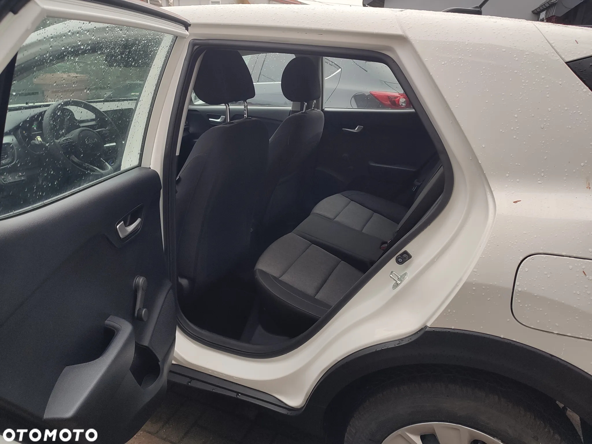 Kia Stonic - 23
