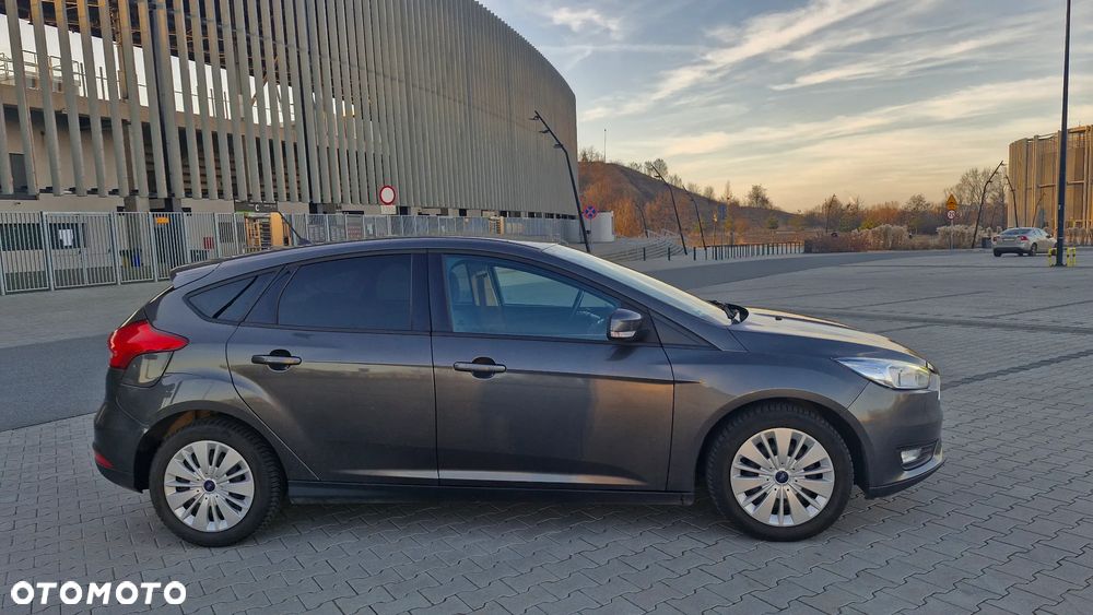 Ford Focus 1.6 Trend - 11