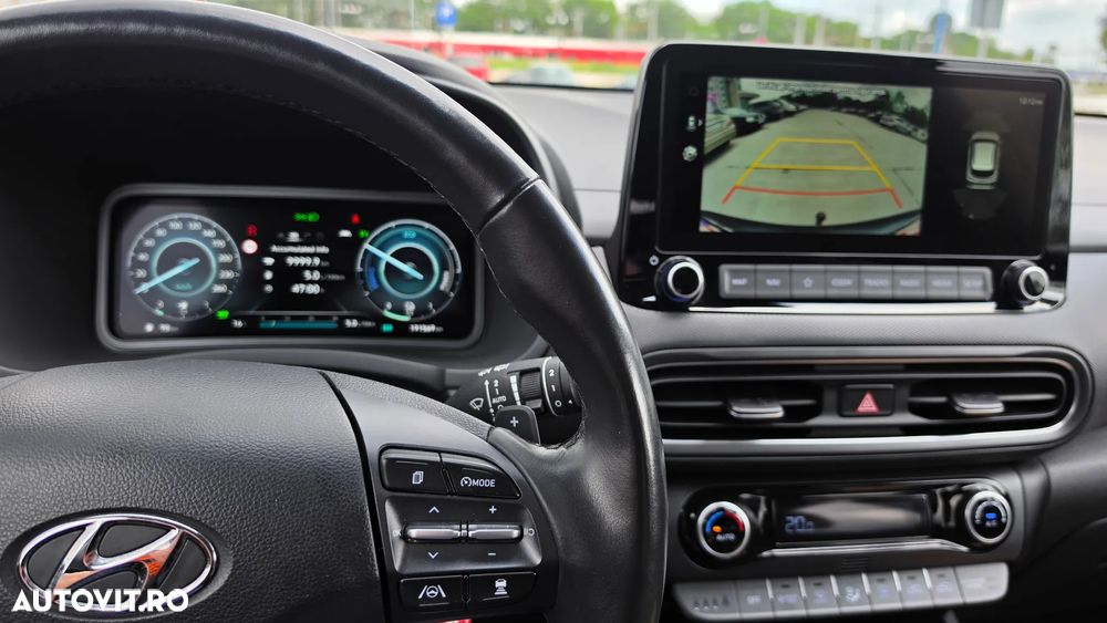 Hyundai KONA - 9