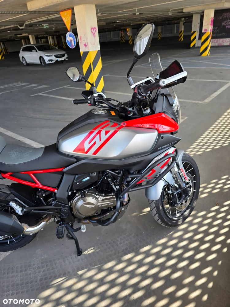 QJMOTOR SRT 600SX - 15