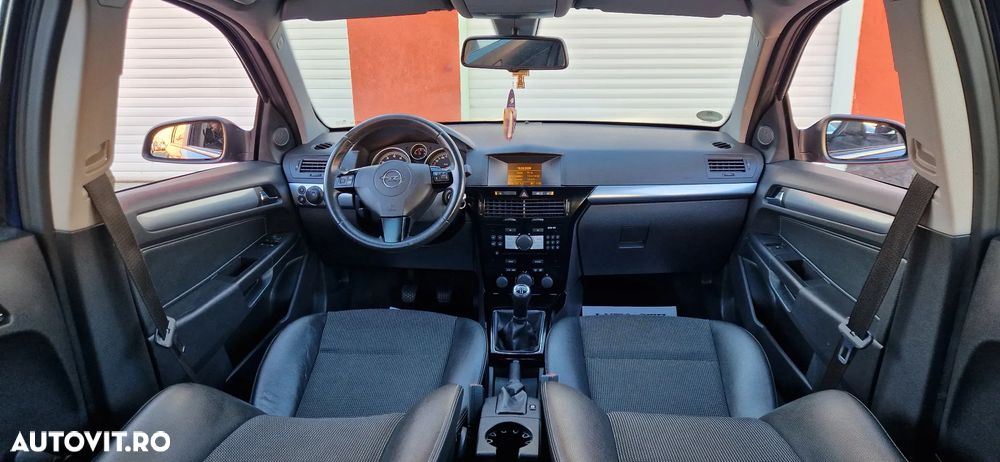 Opel Astra 1.6 Essentia - 8