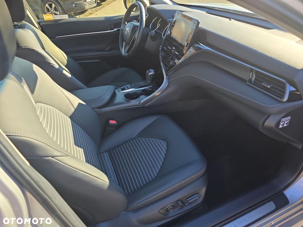 Toyota Camry 2.5 Hybrid Prestige CVT - 8