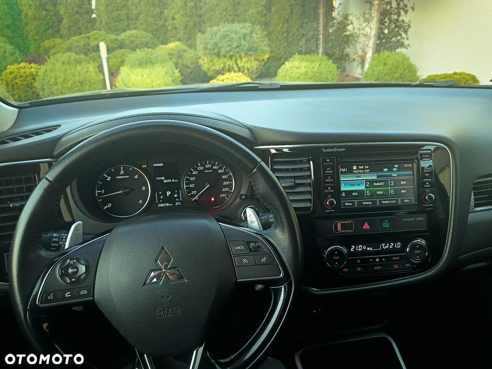 Mitsubishi Outlander 2.2 DID Intense + - 8