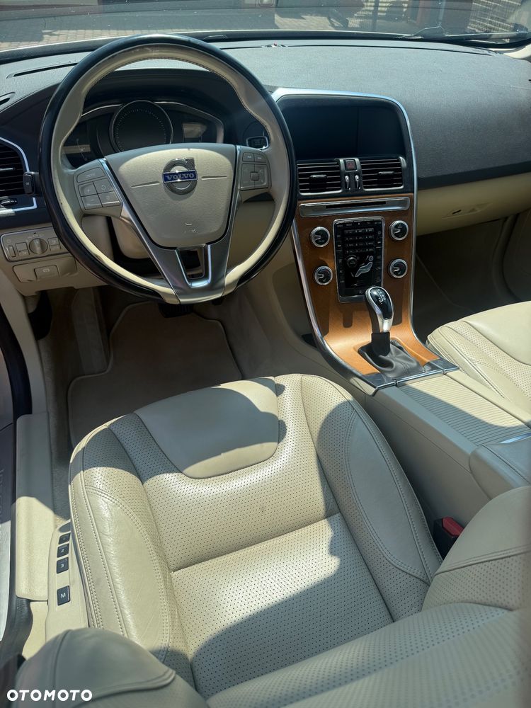 Volvo XC 60 D5 AWD Geartronic Linje Inscription - 8