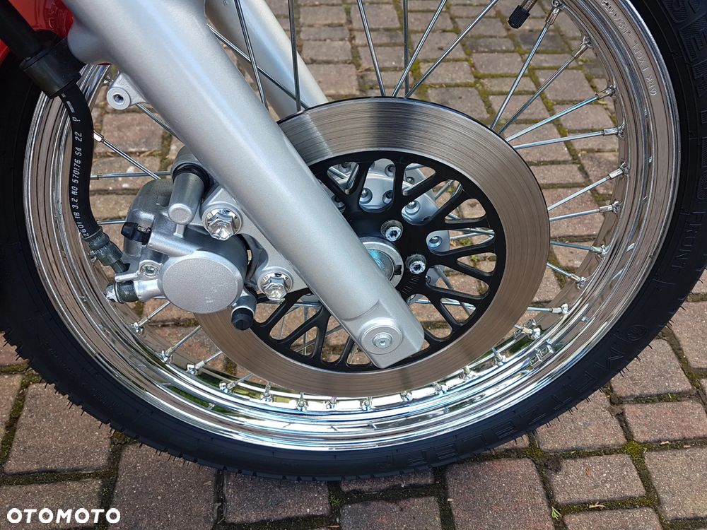 Suzuki Intruder - 12