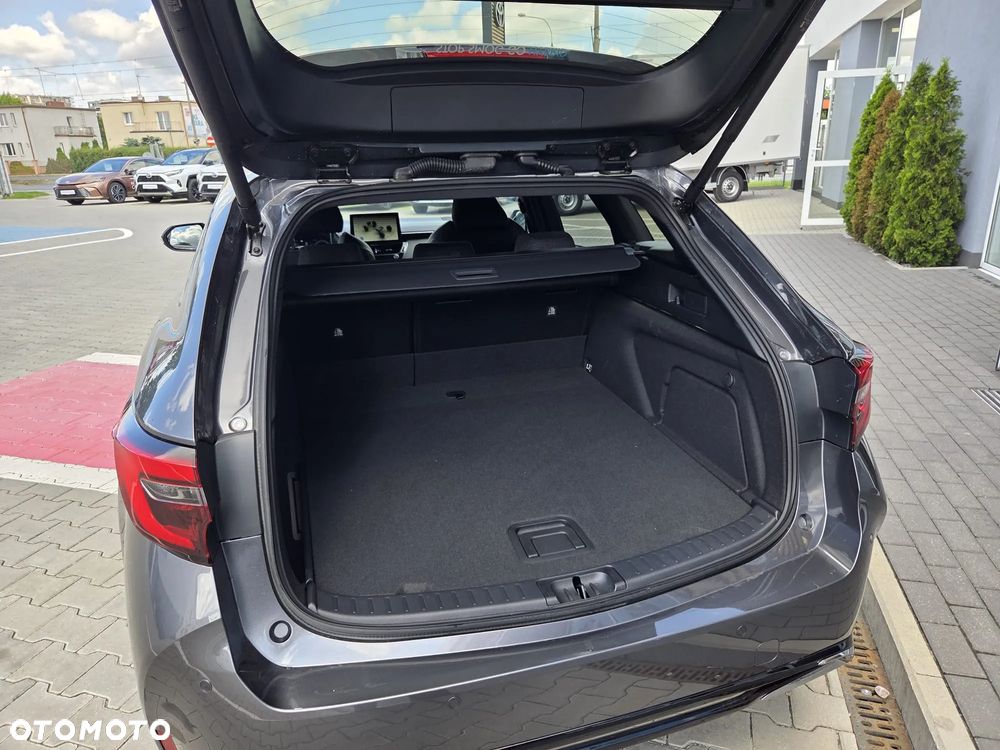Toyota Corolla 2.0 Hybrid Style - 9