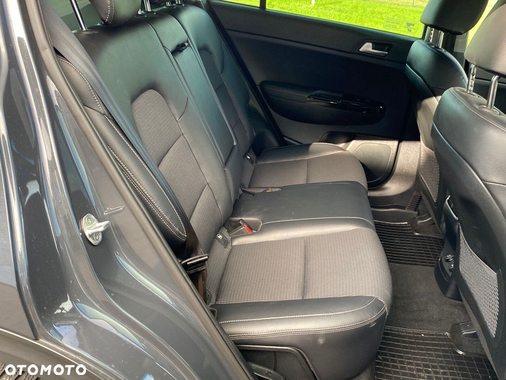 Kia Sportage - 16
