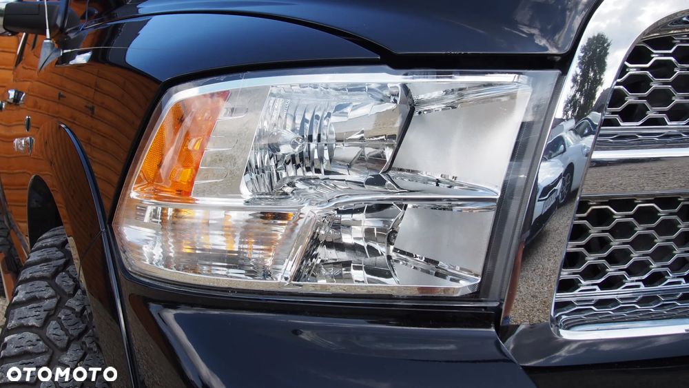 Dodge RAM 5.7 4x4 - 14