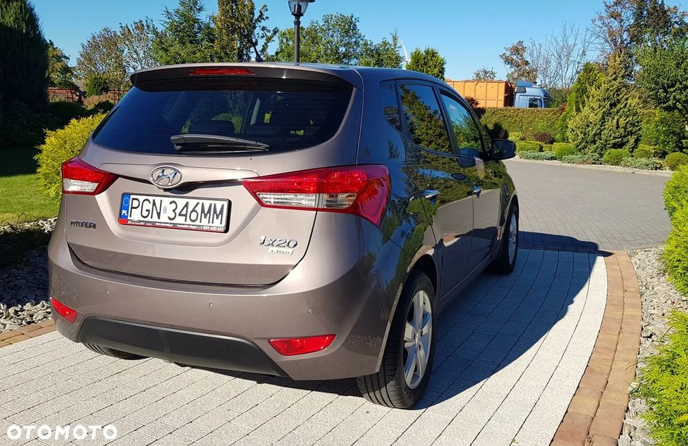 Hyundai ix20 1.6 CRDi blue YES Gold - 4