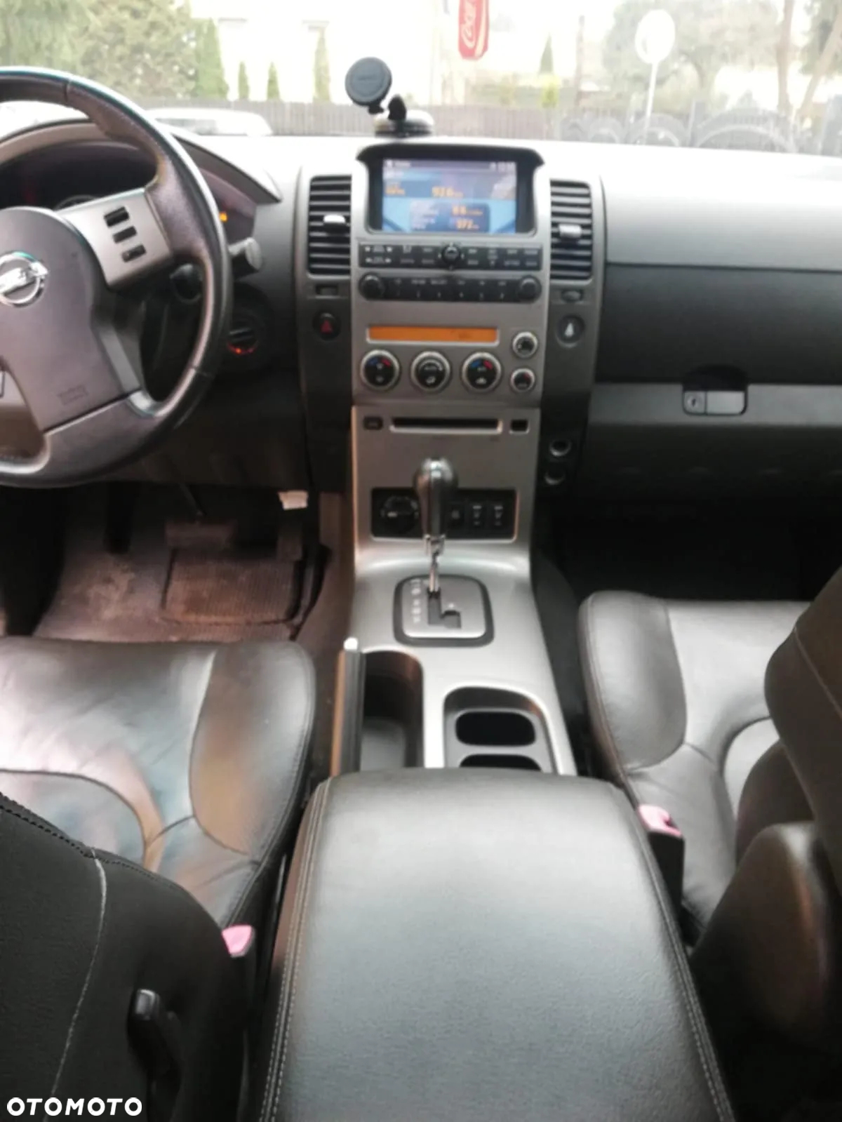 Nissan Pathfinder - 4
