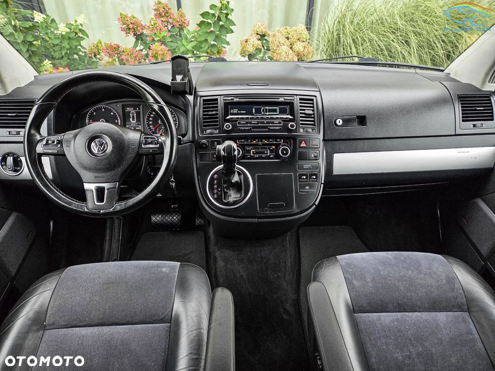 Volkswagen Multivan - 23