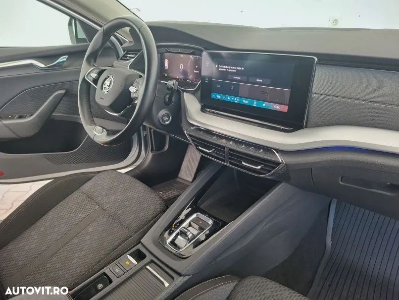 Skoda Octavia 2.0 TDI DSG Style - 7