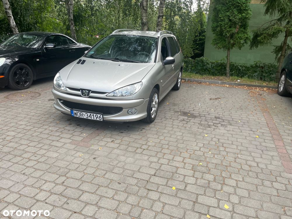 Peugeot 206 - 1