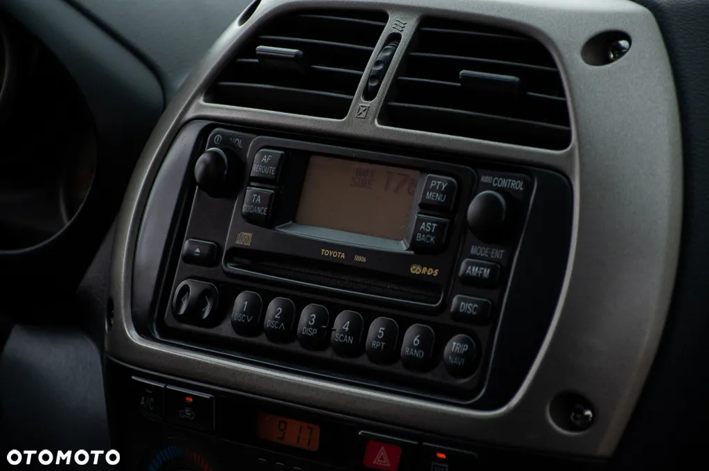 Toyota RAV4 2.0 VVT-i Sol - 27