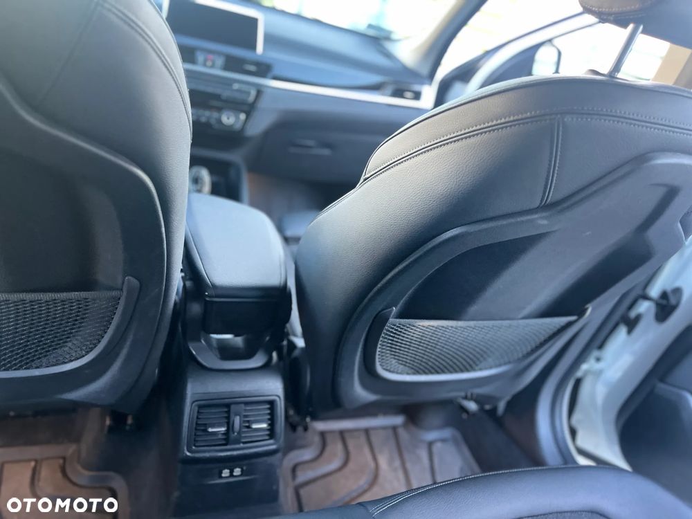 BMW X1 sDrive18i Sport Line - 8